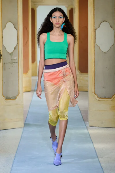 Look 6